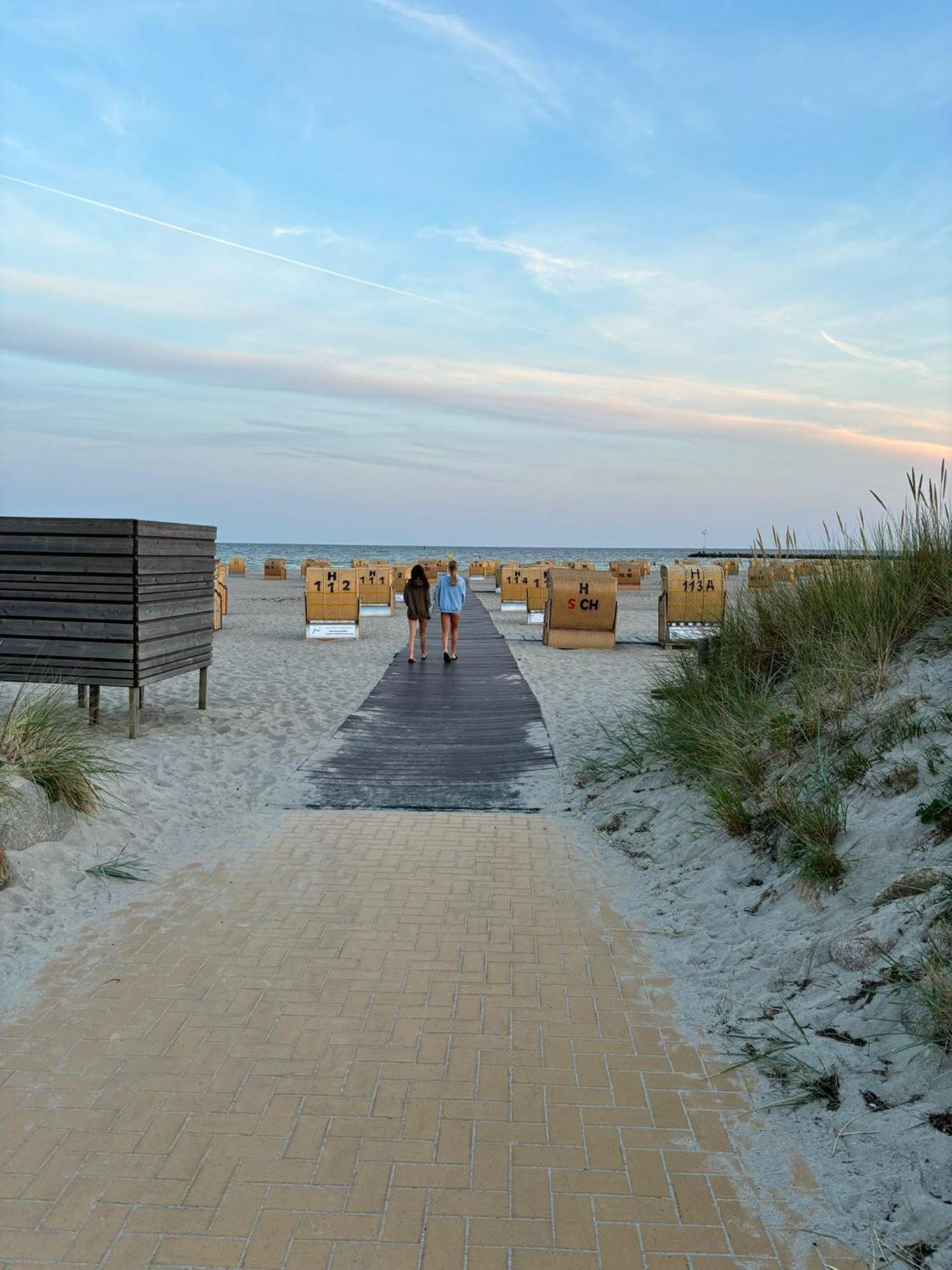 Quartier Suedstrand - Ferienwohnung Mit Meerblick Femern Eksteriør billede